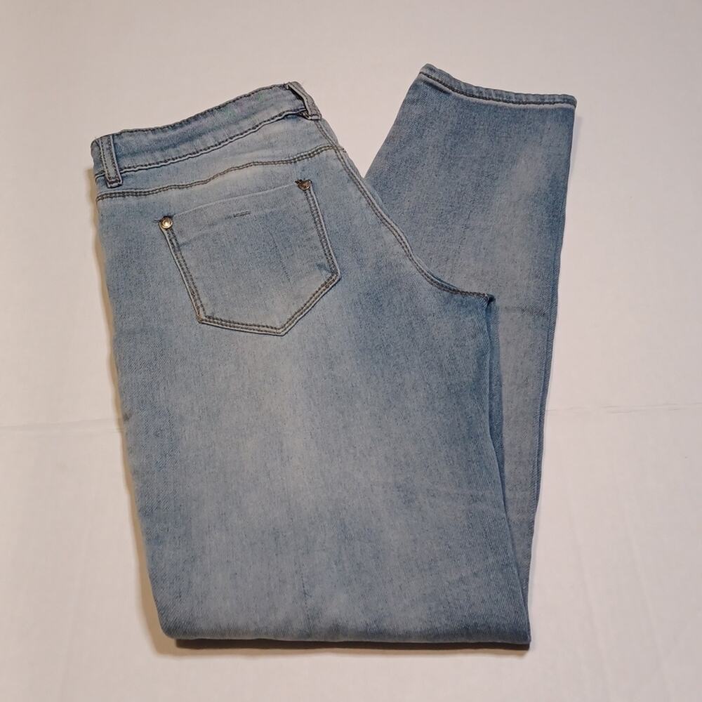 Buffalo Women's Mid Rise Slim Boyfriend Jeans. Size 8